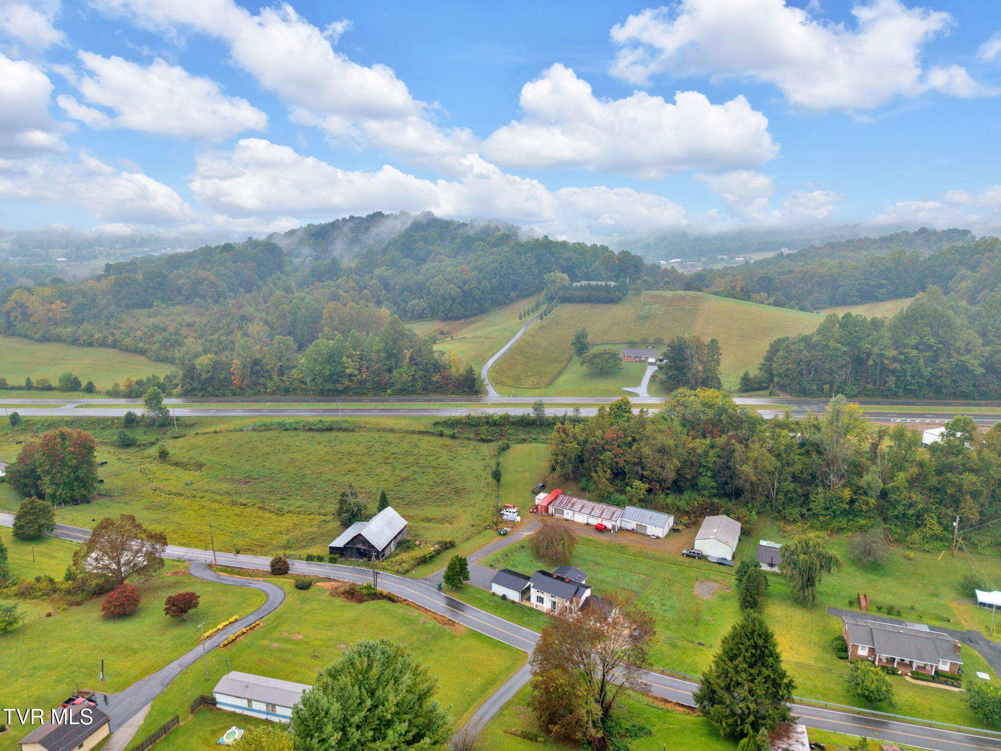 530 Deck Valley Road Bristol, TN 37620 - Photo 29 of 44 16-web-or-mls-DJI_20250924113104_0025_D