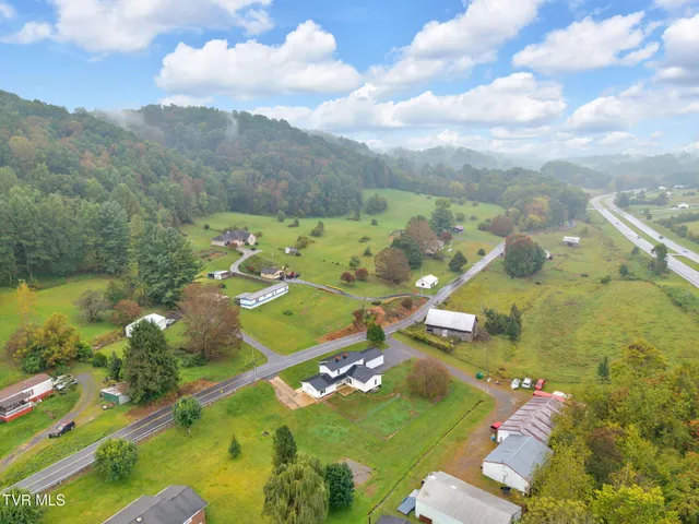 $275,000 | 530 Deck Valley Road, Bristol, TN 37620