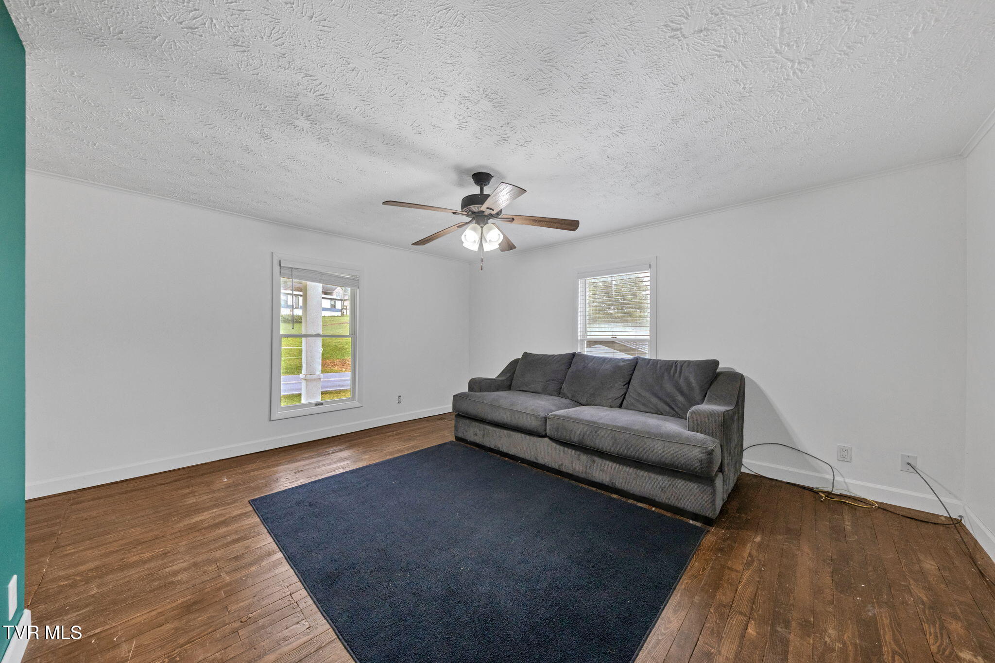 530 Deck Valley Road Bristol, TN 37620 - Photo 7 of 44 31-web-or-mls-M50A9642