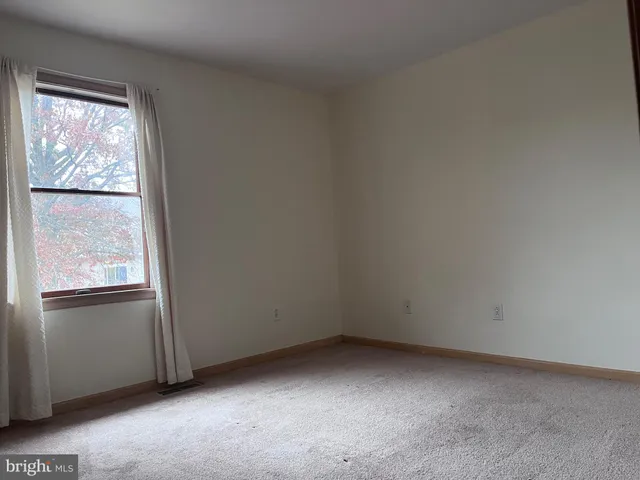 $4,300 | 12 Orchard Lane, Bordentown, NJ 08505