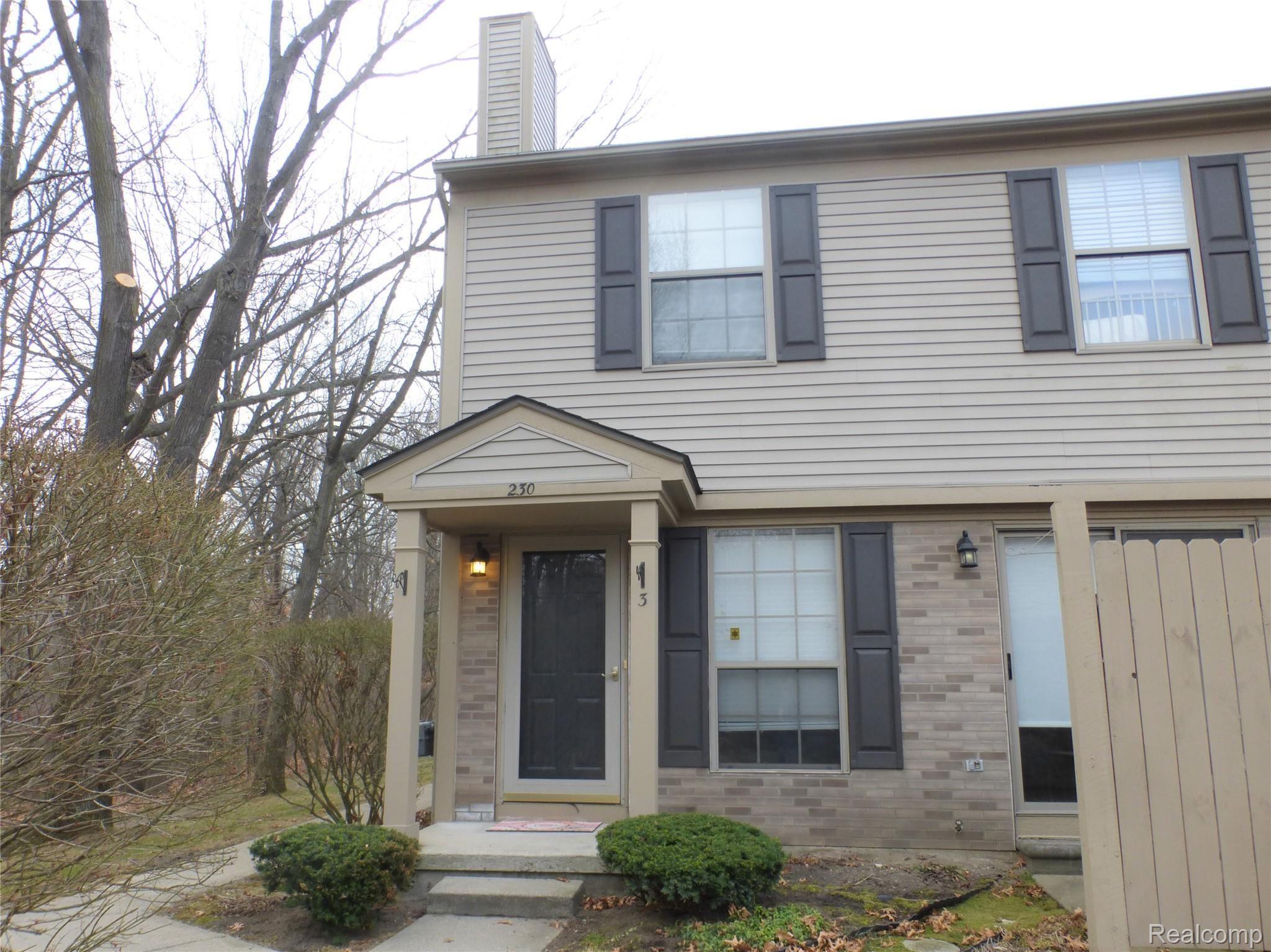 230 Pine Tree Ridge, Unit 3 Waterford, MI 48327 - Photo 1 of 34 Fabulous end unit condo