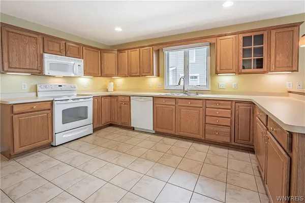 $525,000 | 1568 Water Street, Newfane, NY 14126