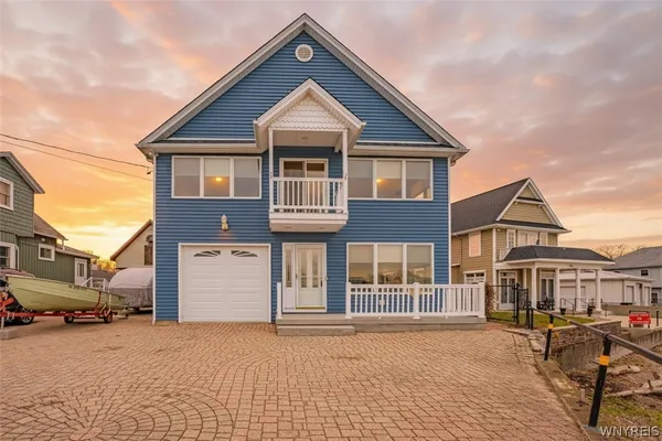 $525,000 | 1568 Water Street, Newfane, NY 14126