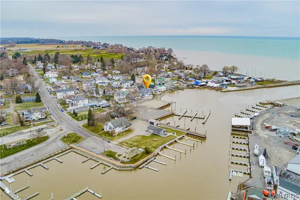 $525,000 | 1568 Water Street, Newfane, NY 14126