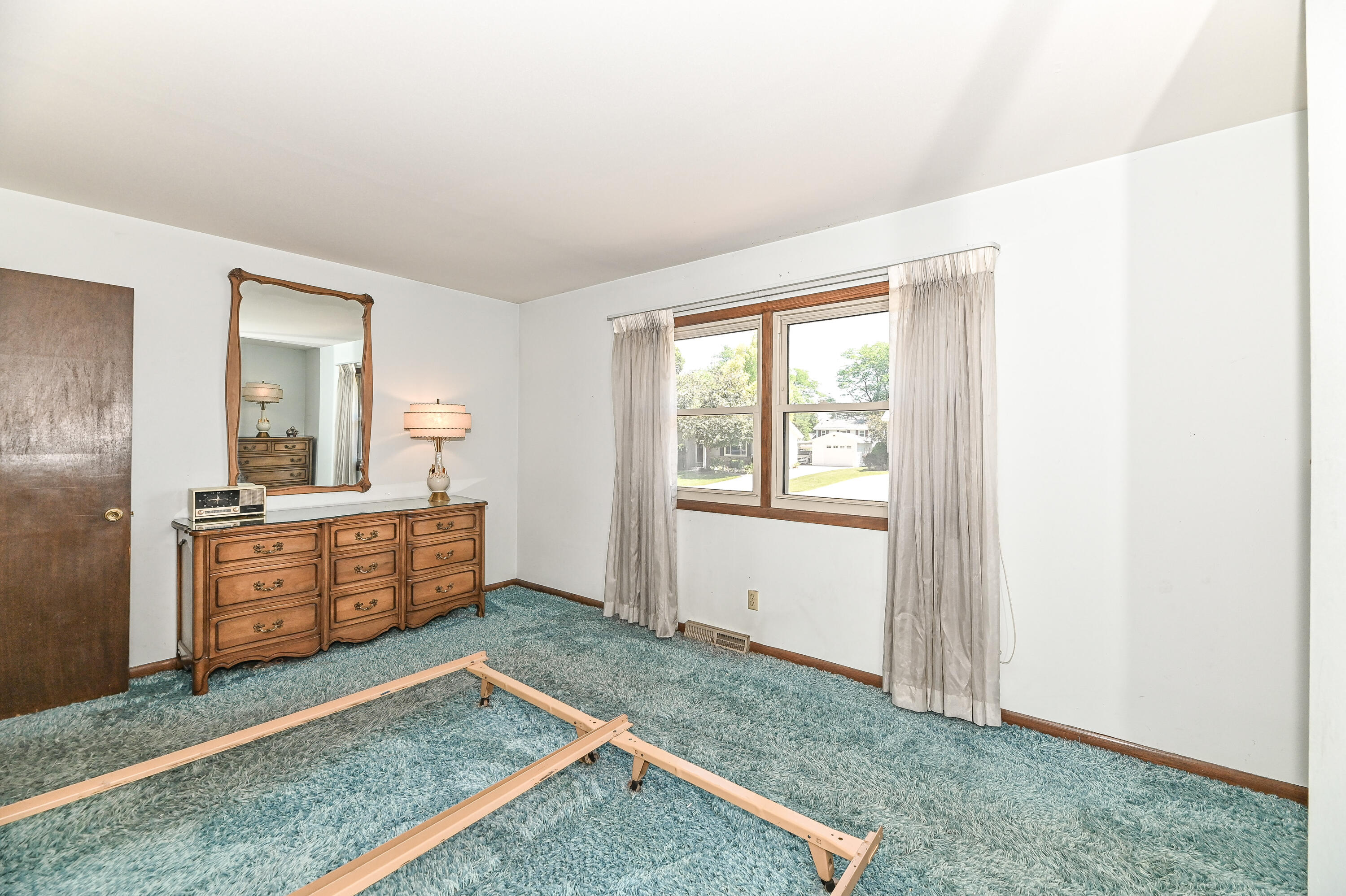 146 Perry Avenue Racine, WI 53406 - Photo 28 of 36 perry-35