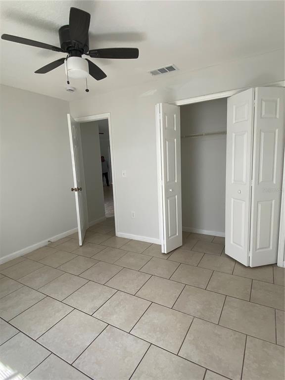 10020 North Connechusett Road Tampa, FL 33617 - Photo 11 of 15