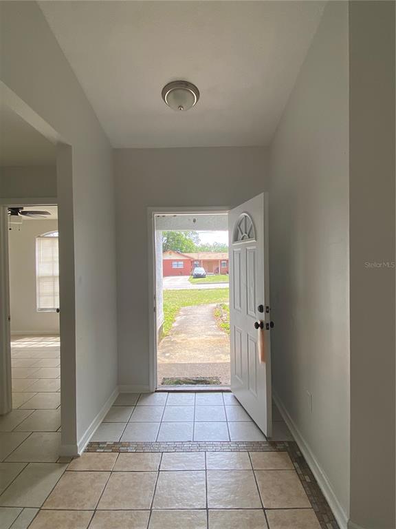 10020 North Connechusett Road Tampa, FL 33617 - Photo 15 of 15