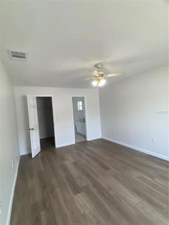 $2,400 | 10020 North Connechusett Road, Tampa, FL 33617