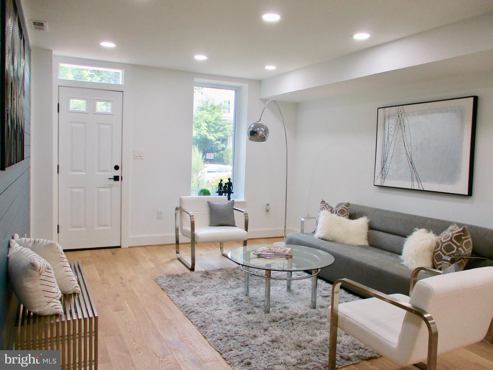 1427 K Street Southeast Washington, DC 20003 - Photo 3 of 29