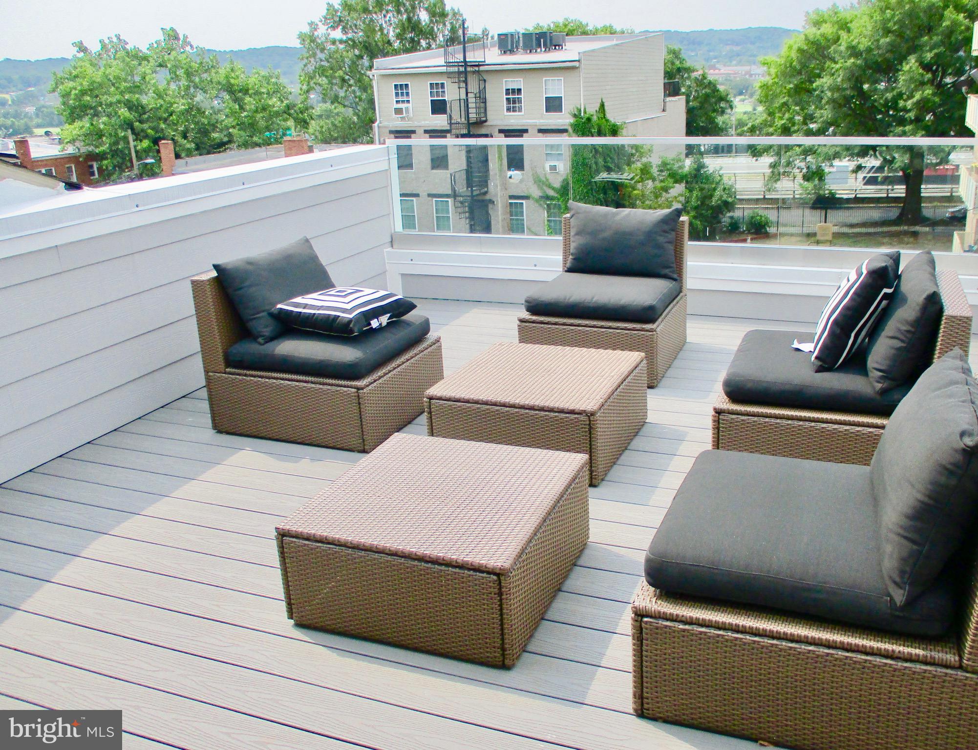 1427 K Street Southeast Washington, DC 20003 - Photo 23 of 29