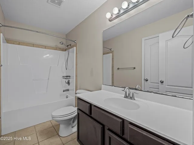 $324,900 | 835 Solomon Drive, Jacksonville, NC 28546