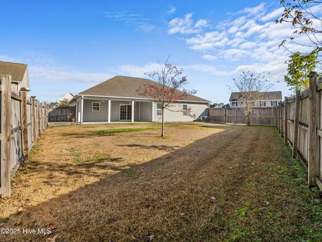 $324,900 | 835 Solomon Drive, Jacksonville, NC 28546