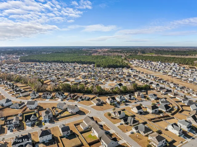 $324,900 | 835 Solomon Drive, Jacksonville, NC 28546