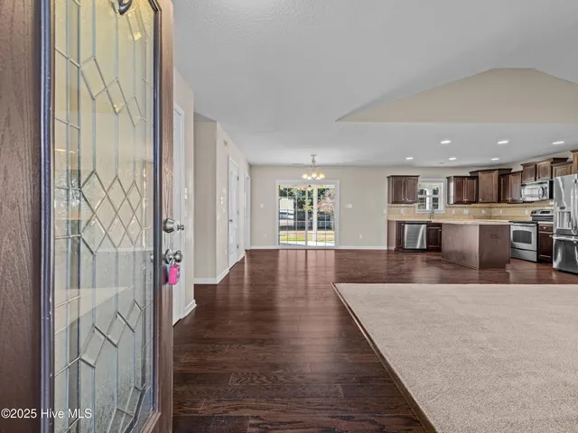 $324,900 | 835 Solomon Drive, Jacksonville, NC 28546