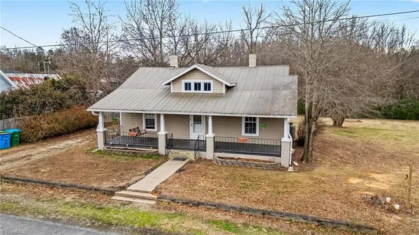$180,000 | 141 West Noell Avenue, Denton, NC 27239
