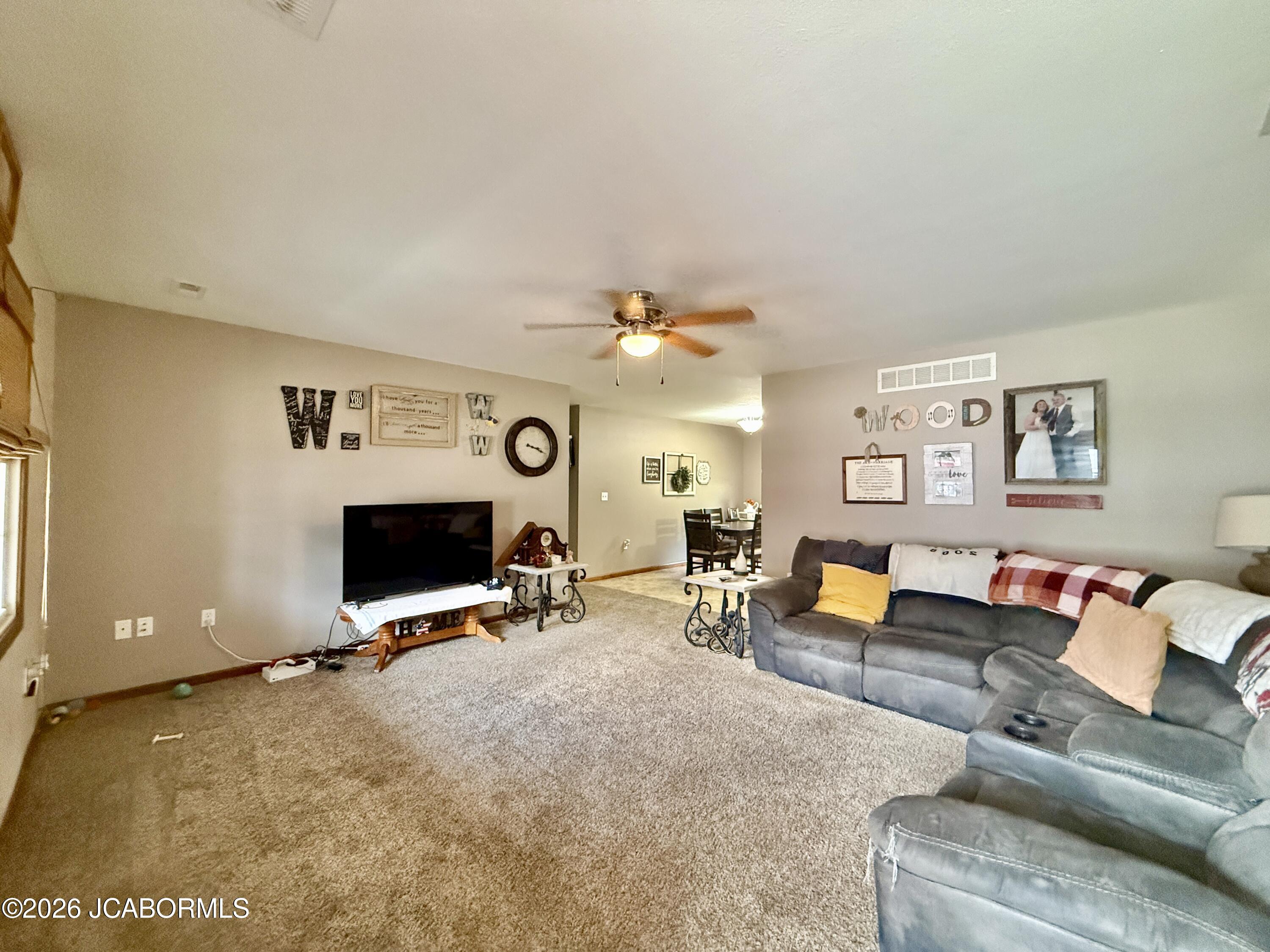 404 Dane Lane California, MO 65018 - Photo 2 of 23