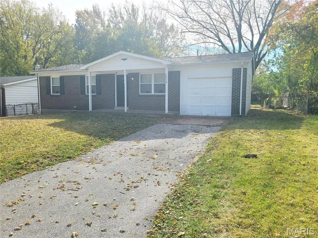$130,000 | 1516 Farmview Avenue, St. Louis, MO 63138