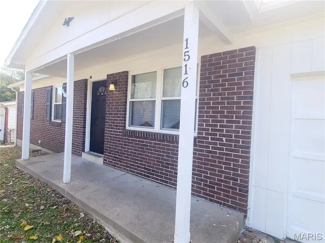 $130,000 | 1516 Farmview Avenue, St. Louis, MO 63138