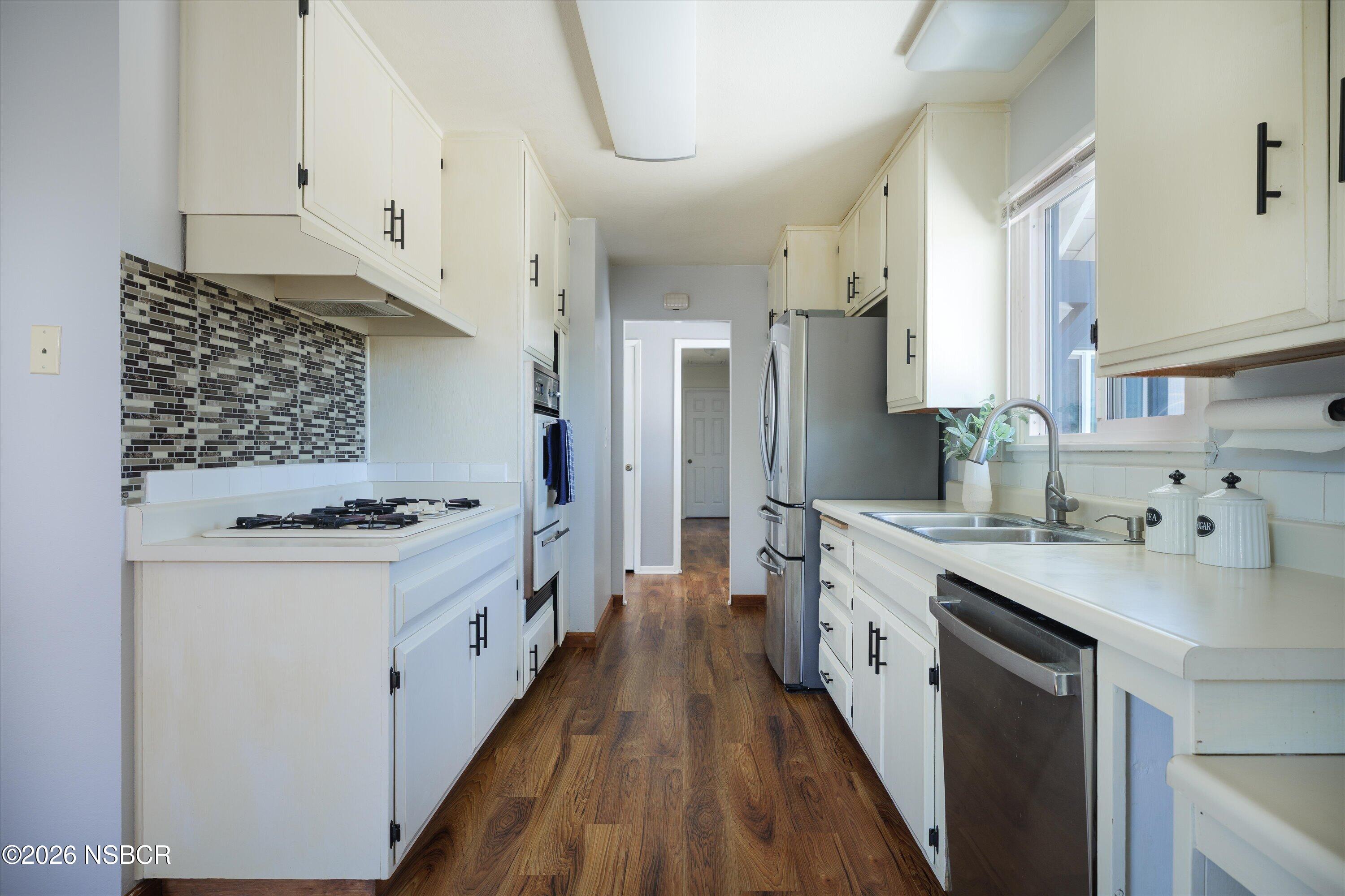 577 Venus Avenue Lompoc, CA 93436 - Photo 5 of 22 08-Cavan Photo 577 Venus-5