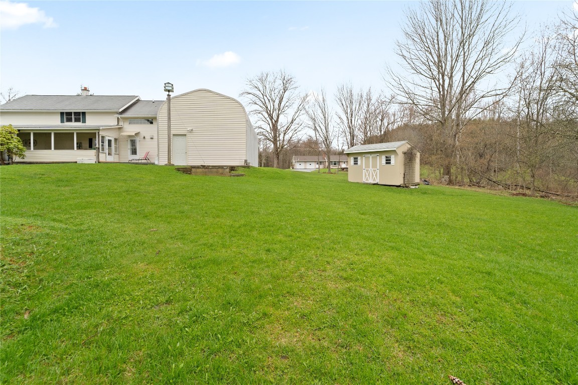336 Perry Road Binghamton, NY 13905 - Photo 9 of 31 Gallery Image 9