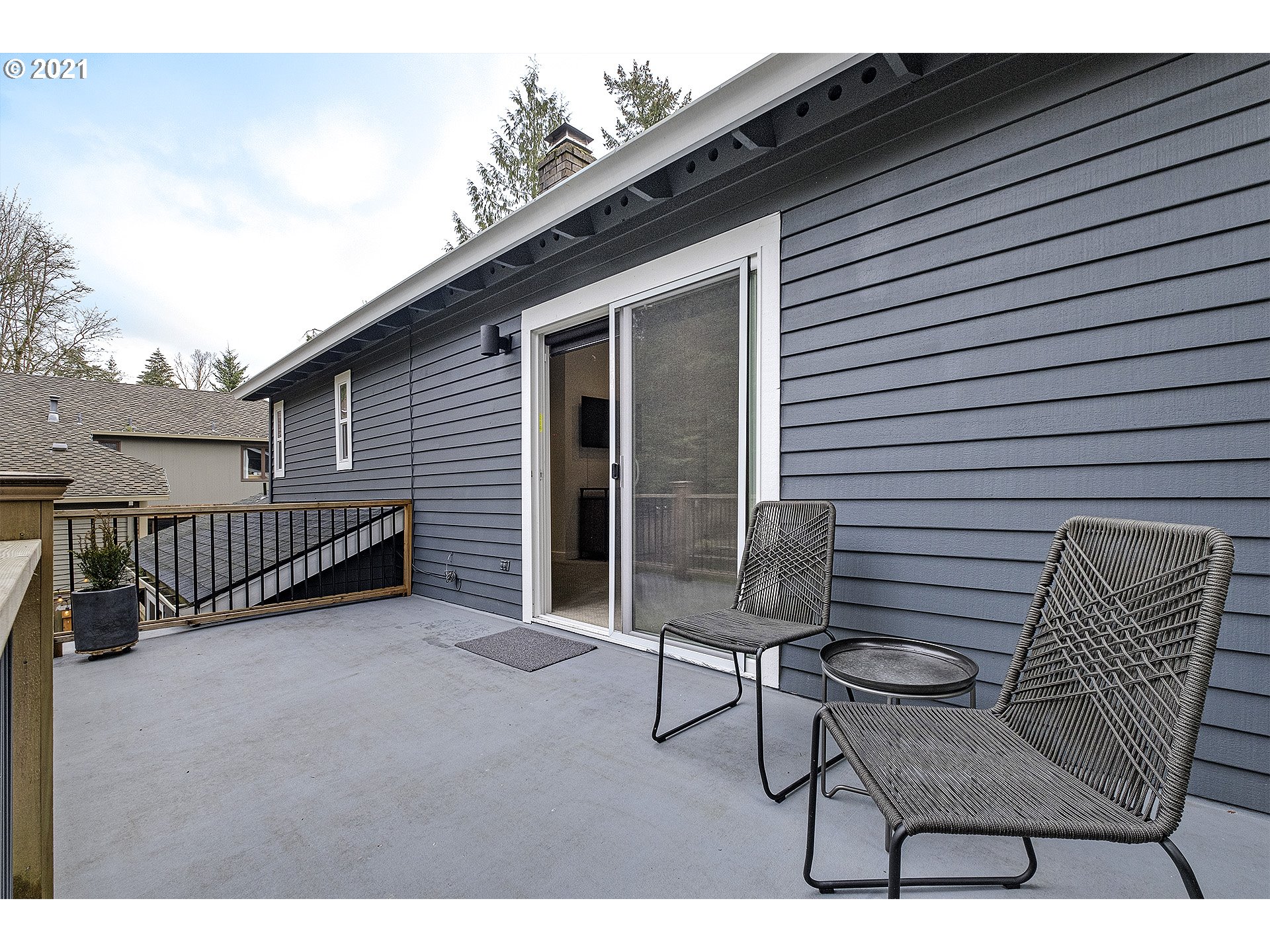 10421 Southwest 14th Drive Portland, OR 97219 - Photo 21 of 32 Gallery Image 21