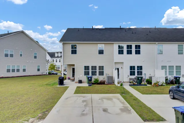 $319,999 | 109 Pinewood Drive, Summerville, SC 29483