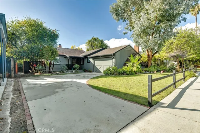 $985,000 | 5425 Halbrent Avenue, Sherman Oaks, CA 91411