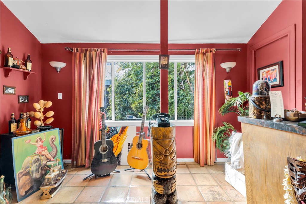 5425 Halbrent Avenue Sherman Oaks, CA 91411 - Photo 11 of 31