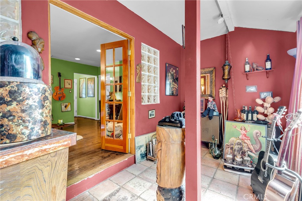 5425 Halbrent Avenue Sherman Oaks, CA 91411 - Photo 12 of 31