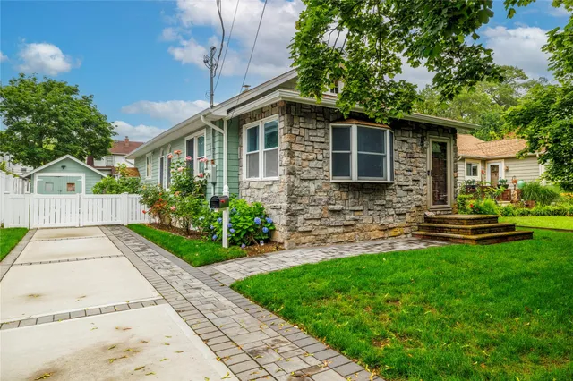 $628,000 | 424 Albermarle Avenue, Bellmore, NY 11710