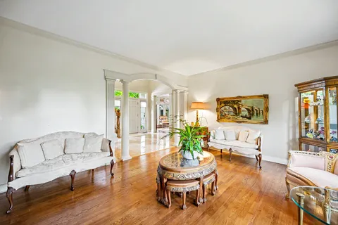 $1,598,000 | 6450 Manor Drive, Burr Ridge, IL 60527