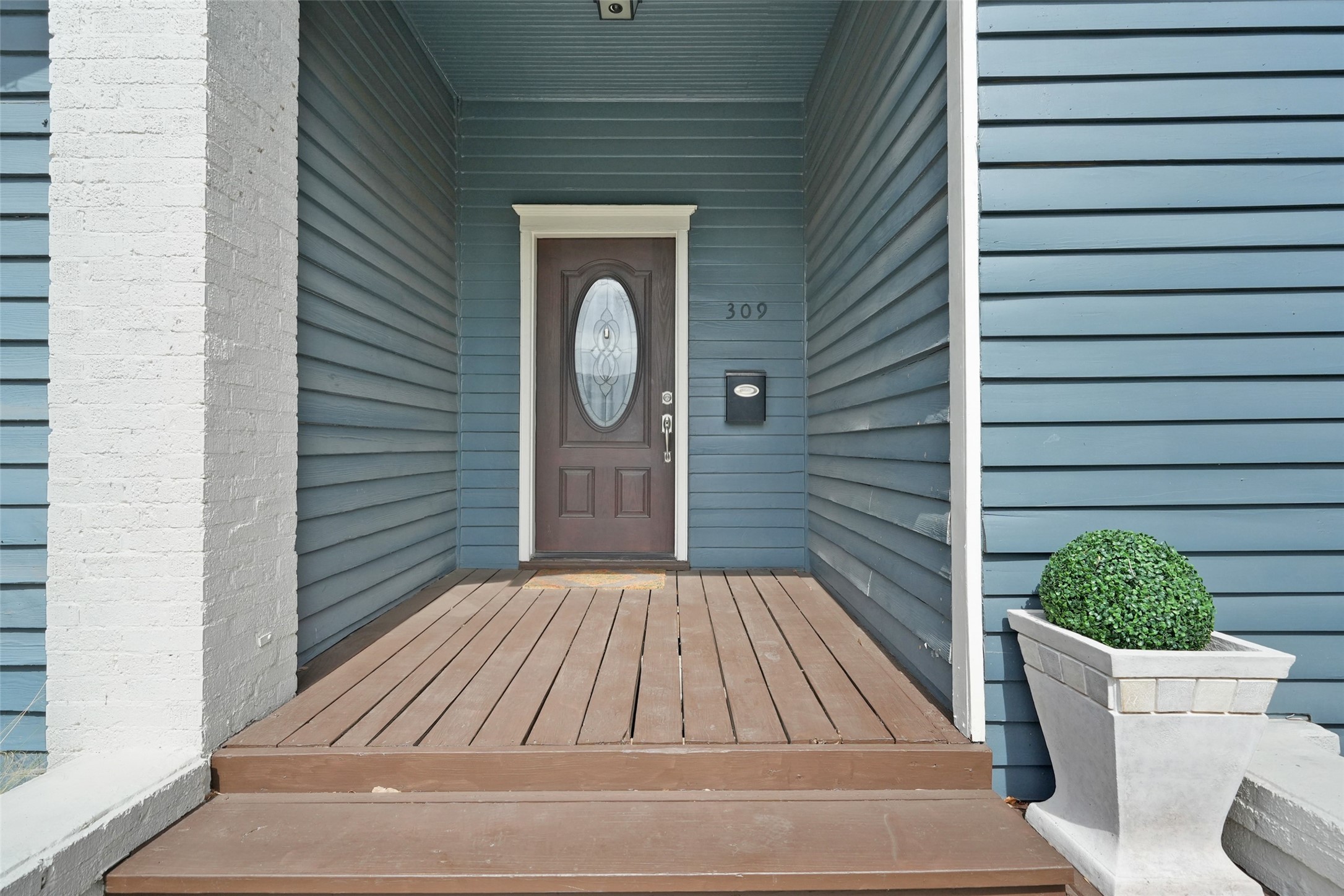 309 Pecore Street Houston, TX 77009 - Photo 6 of 45 a view of backyard of house