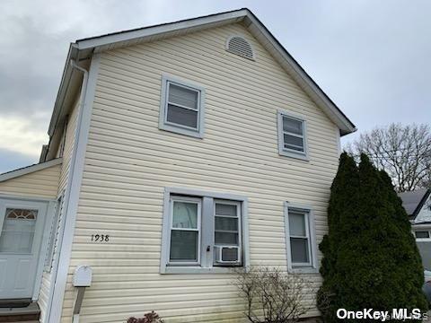 1938 Meadowbrook Road Merrick, NY 11566 - Photo 3 of 7