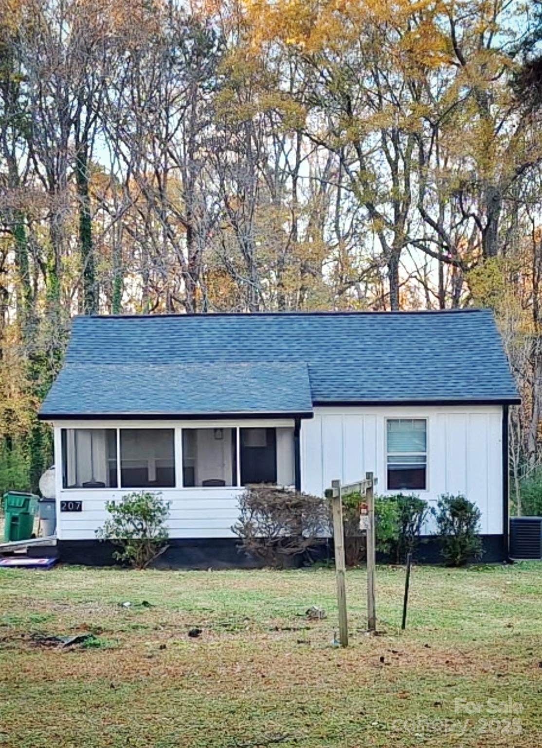 201 Hugh Caldwell Road Charlotte, NC 28214 - Photo 3 of 3 front view of a house with a yard