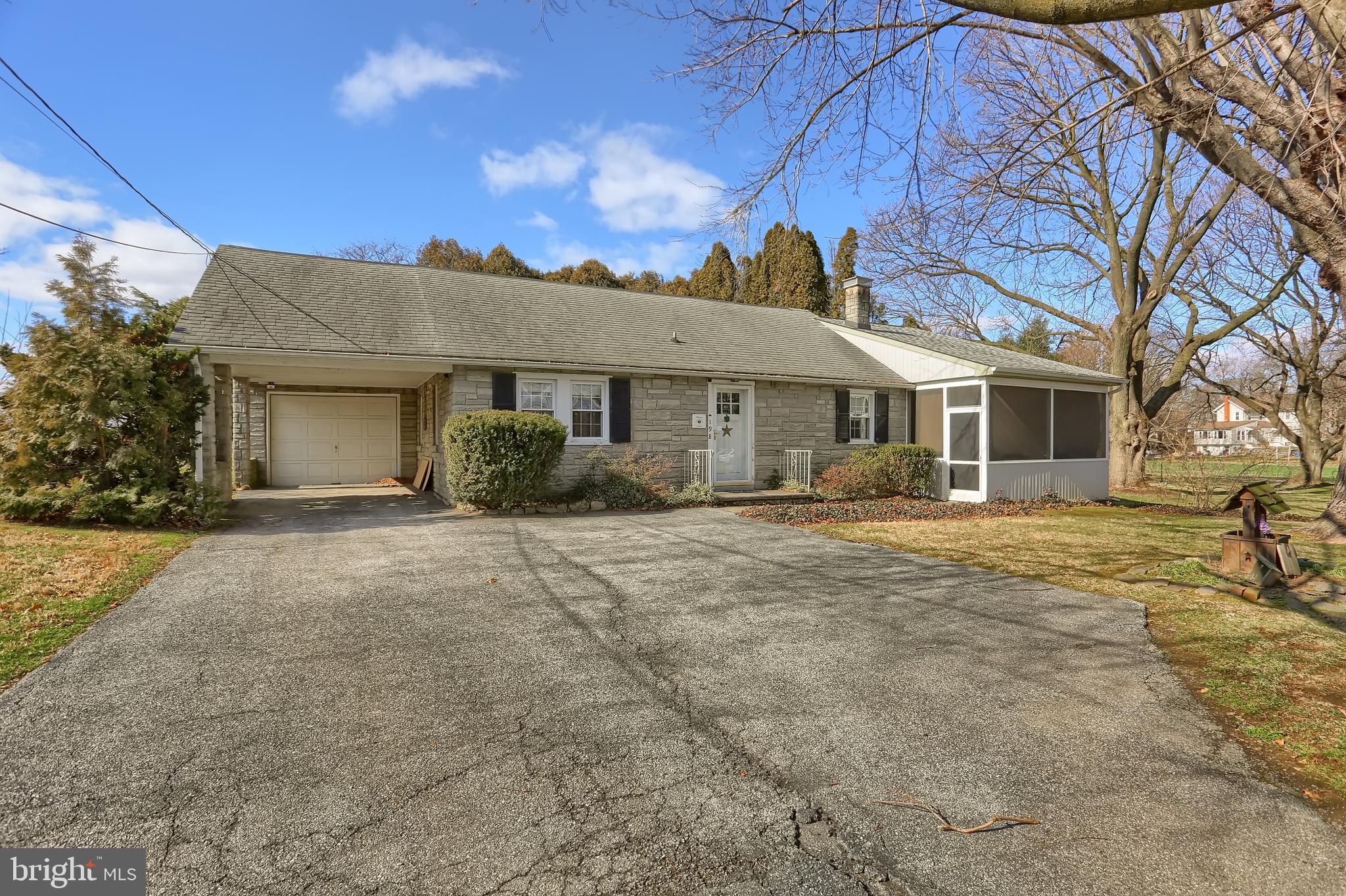 198 Eastbrook Road Smoketown, PA 17602 - Photo 1 of 35 a front view of a house with a garden