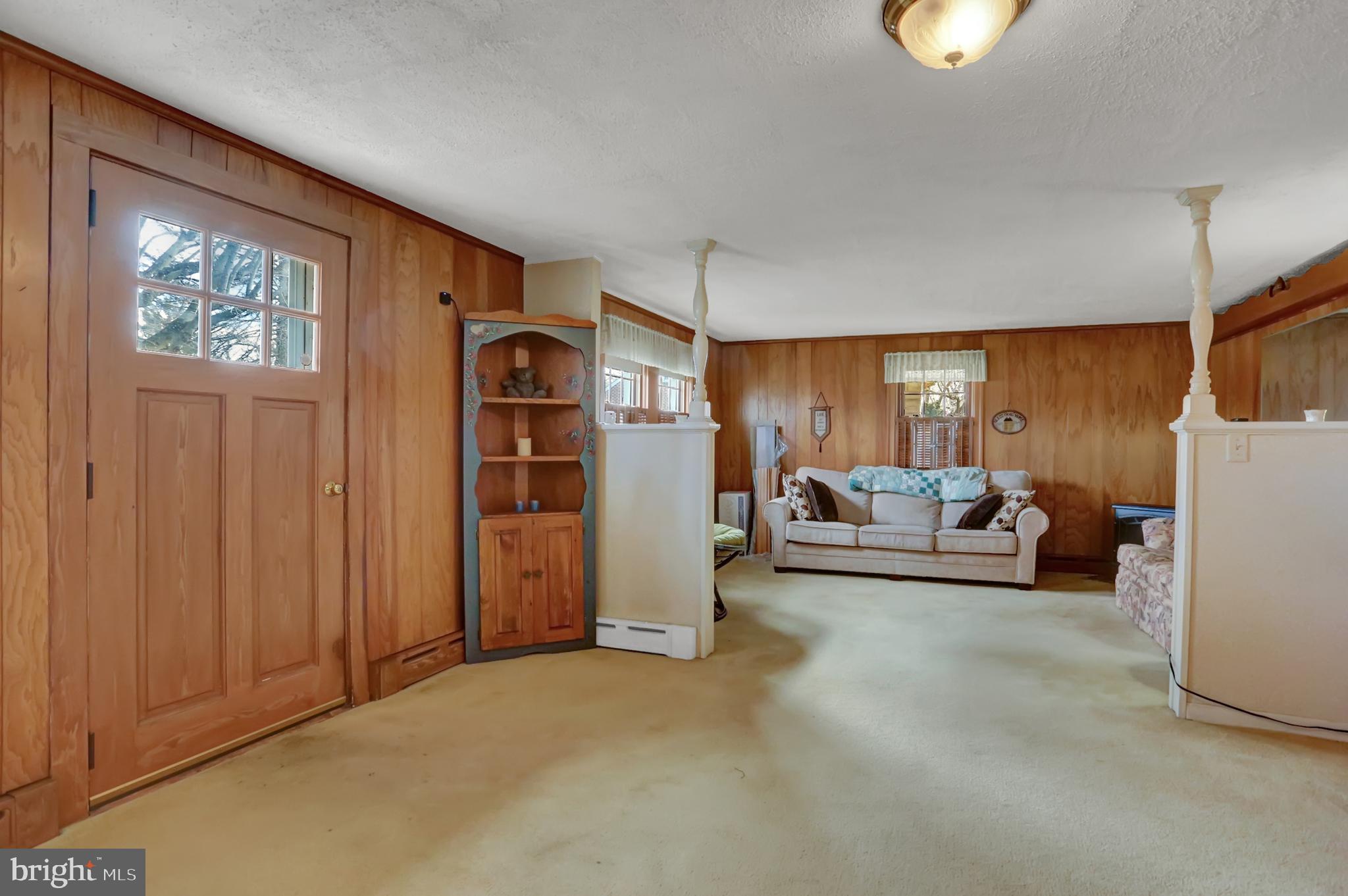 198 Eastbrook Road Smoketown, PA 17602 - Photo 19 of 35 a view of a livingroom with furniture and windows