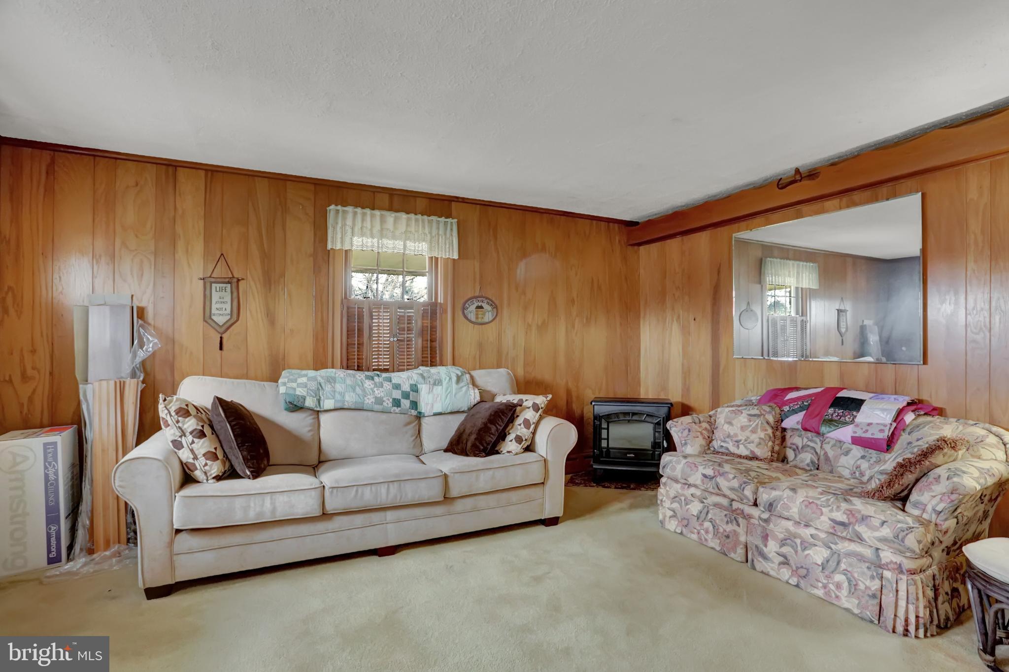 198 Eastbrook Road Smoketown, PA 17602 - Photo 20 of 35 a living room with furniture and a large window
