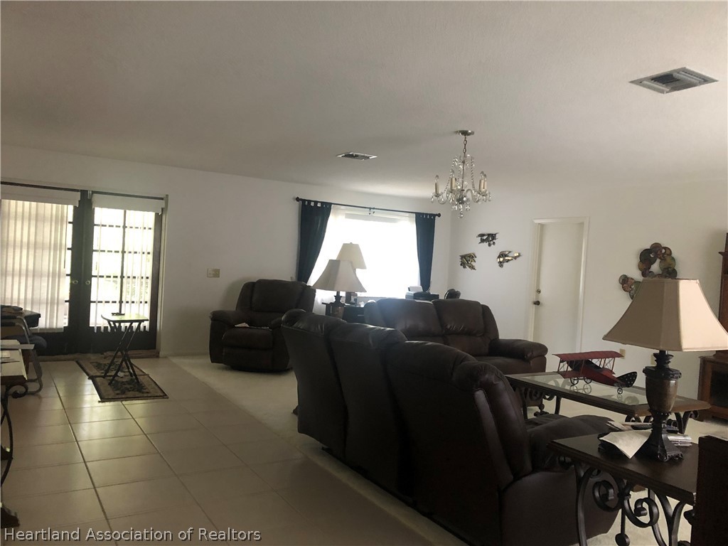 609 Lin Road Sebring, FL 33876 - Photo 12 of 27 Gallery Image 12