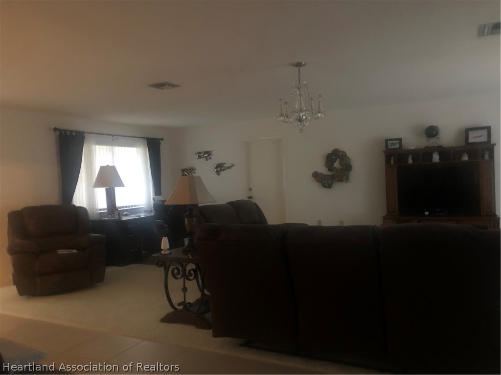609 Lin Road Sebring, FL 33876 - Photo 15 of 27 Gallery Image 15