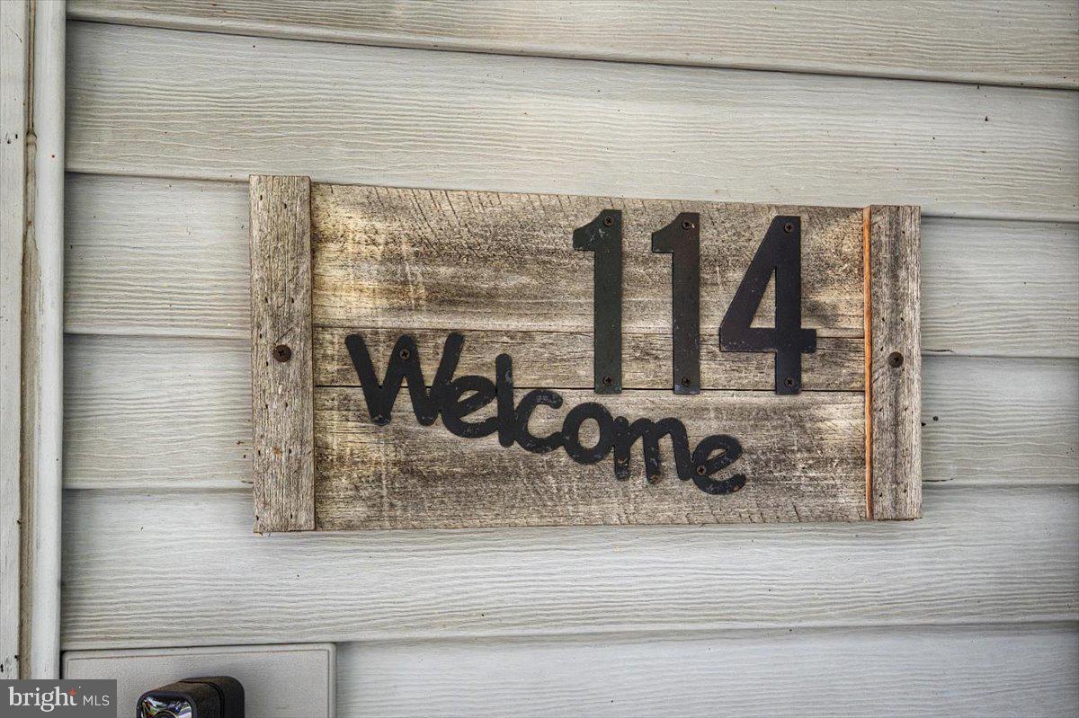 114 Kenmark Road Newark, DE 19713 - Photo 5 of 45 Time to step on inside!
