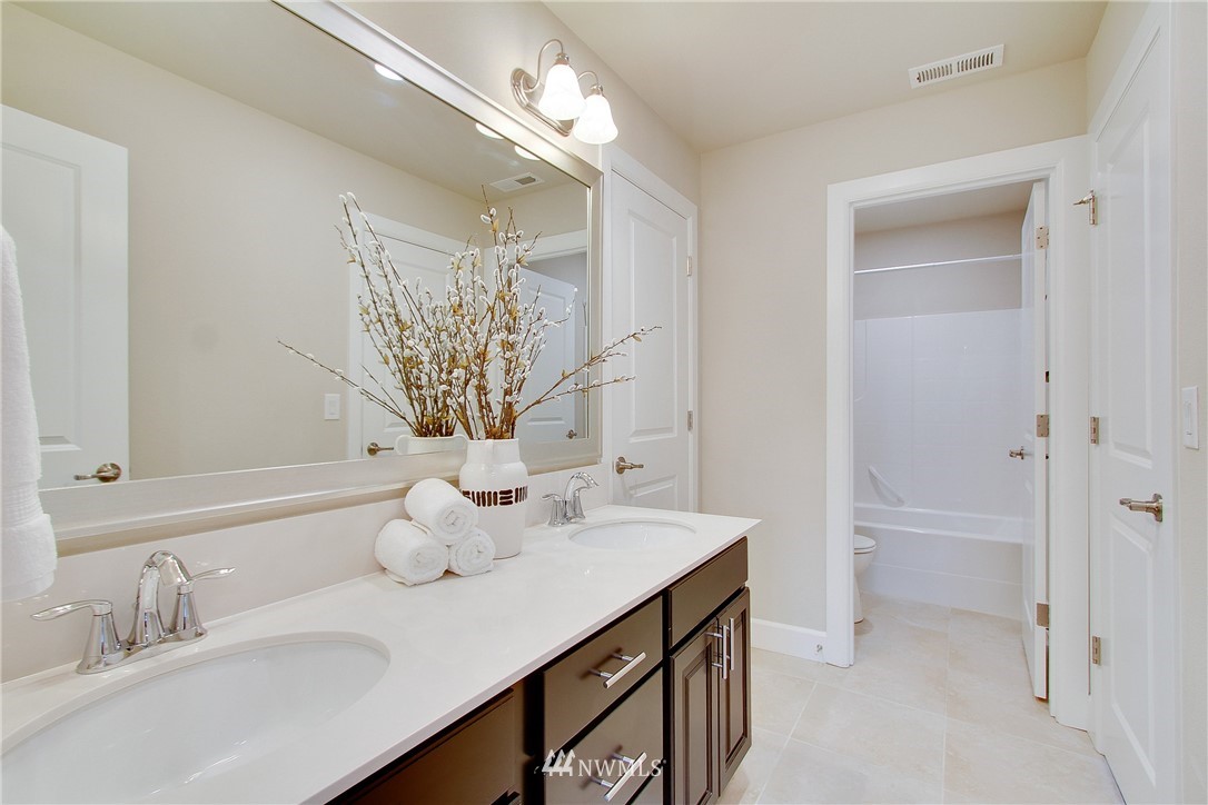 4132 174th Street Southeast Bothell, WA 98012 - Photo 5 of 24