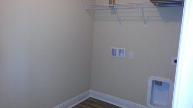 594 Fulton Loop Foley, AL 36535 - Photo 12 of 26 Laundry