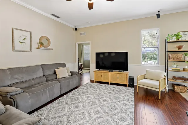 $3,250 | 143 37th Drive Southwest, Vero Beach, FL 32968