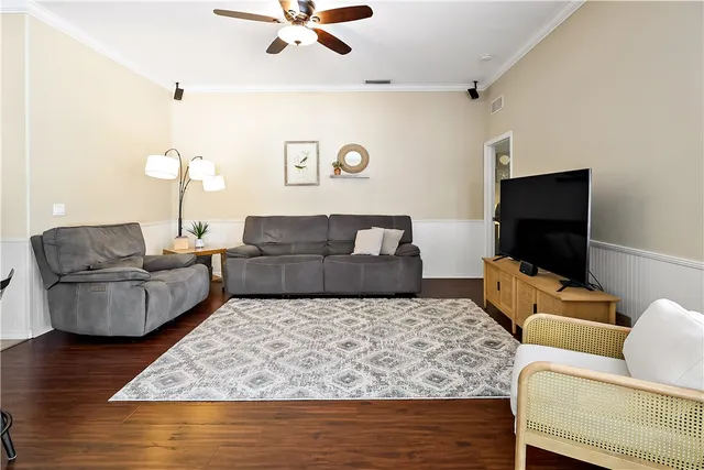 $3,250 | 143 37th Drive Southwest, Vero Beach, FL 32968