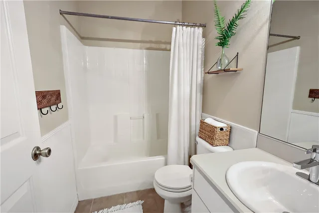 $3,250 | 143 37th Drive Southwest, Vero Beach, FL 32968