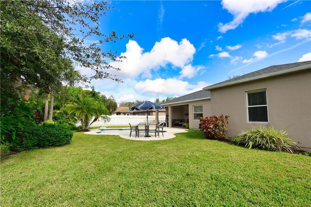 $3,250 | 143 37th Drive Southwest, Vero Beach, FL 32968