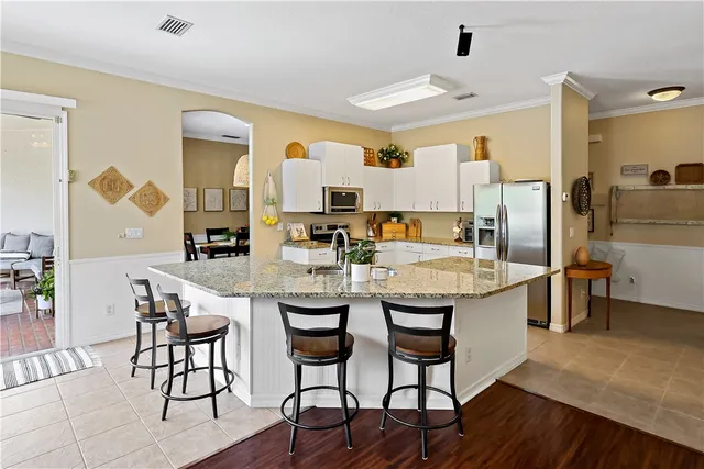 $3,250 | 143 37th Drive Southwest, Vero Beach, FL 32968