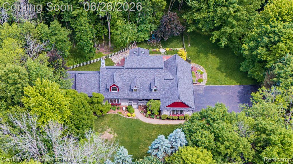 9200 Fox Hollow Road Clarkston, MI 48348 - Photo 3 of 50
