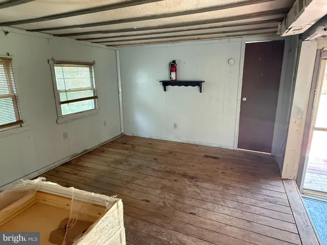 a view of a storage & utility room