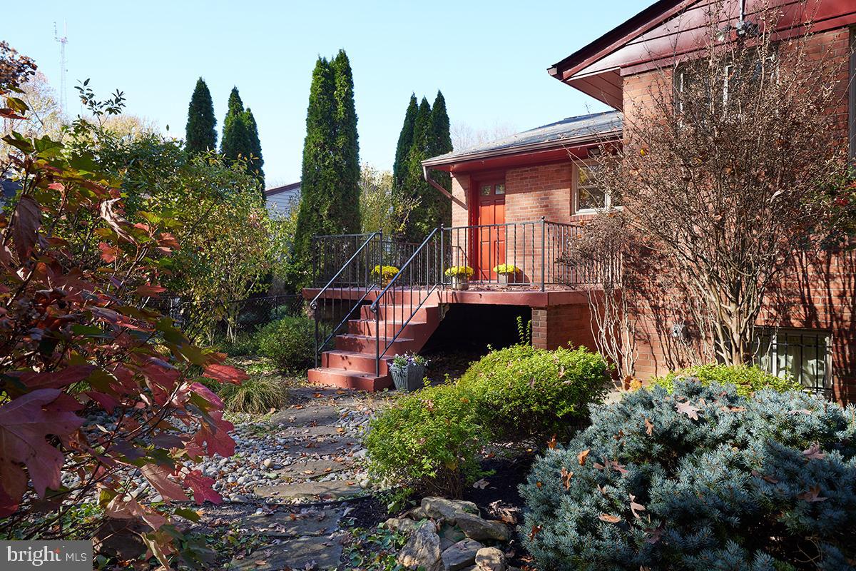 5505 Uppingham Street Chevy Chase, MD 20815 - Photo 2 of 28 Wonderful Patio